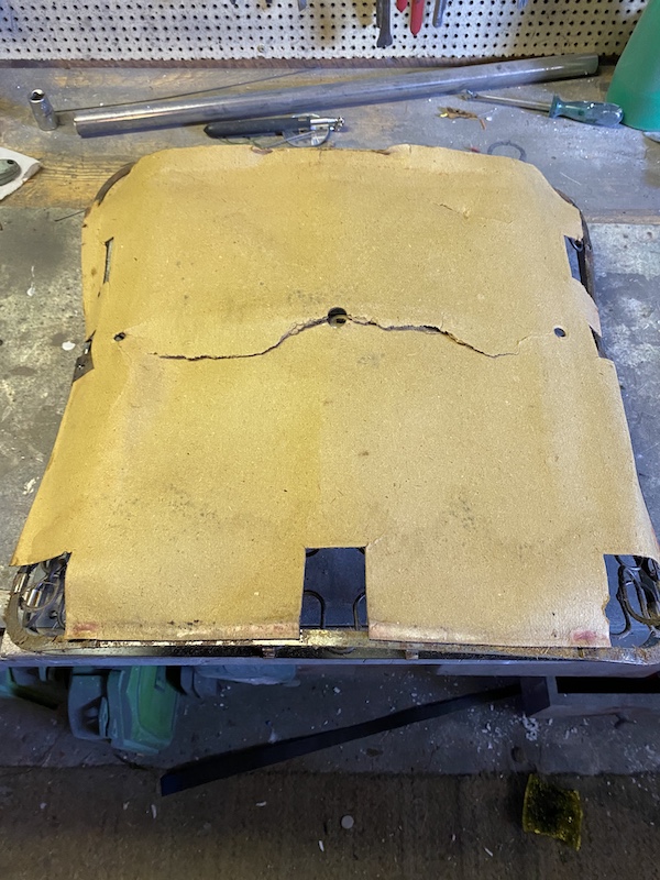 Gammal masonit till ryggstöd.jpg, 223.25 kb, 600 x 800