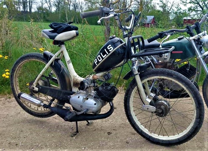 Moppe polis xx (2).jpg, 195.94 kb, 703 x 512