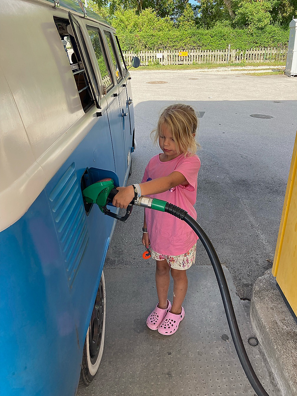 413C6330-8E4A-4F75-871B-747509016577.jpeg, 547.95 kb, 1008 x 1344