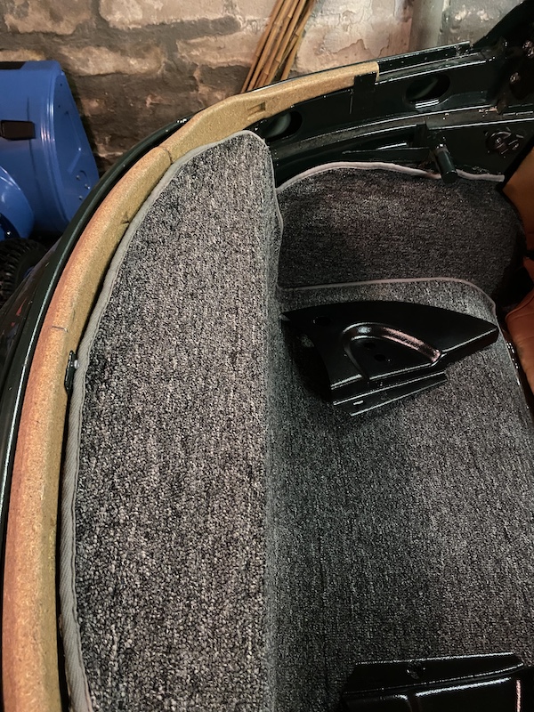 Bakre träbitar på plats.jpg, 312.36 kb, 600 x 800