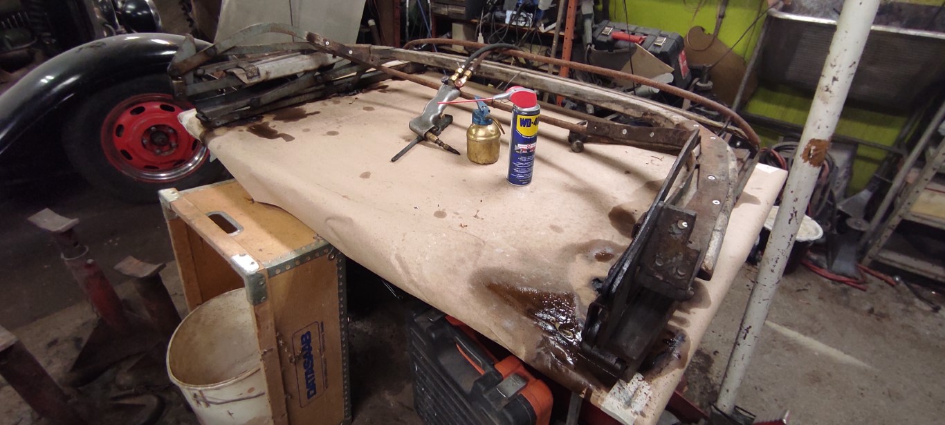 001.jpg, 205.77 kb, 1366 x 615