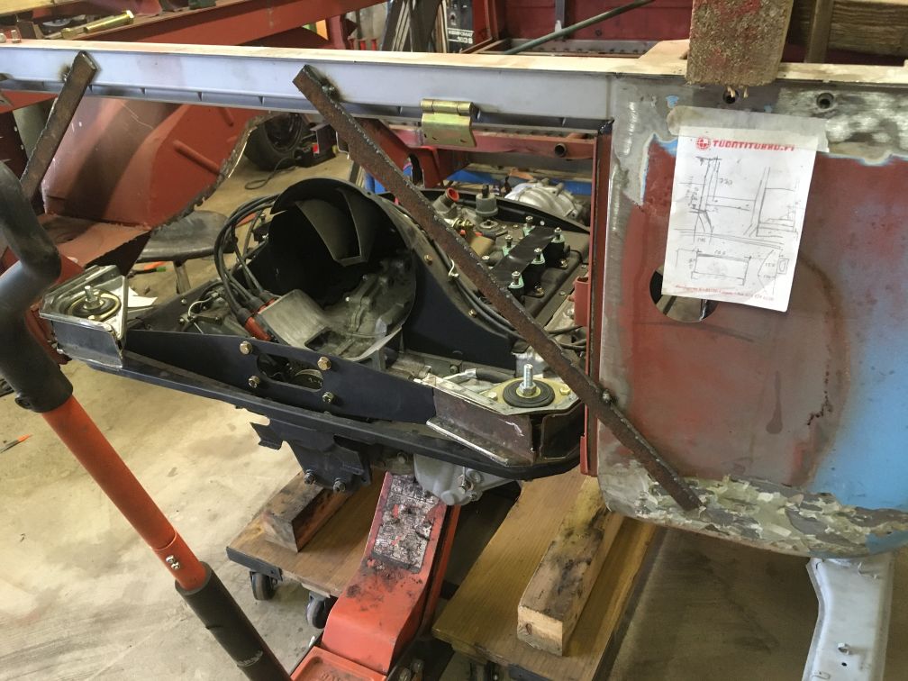 Porsche motor inpassning.jpg, 145.01 kb, 1008 x 756