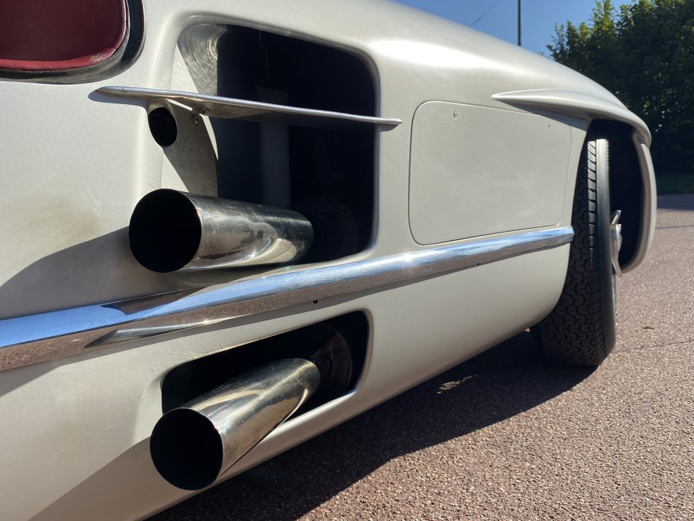 Mercedes-SLR-300-exhaust-pipes-980x735.jpeg.jpg, 120.13 kb, 980 x 735