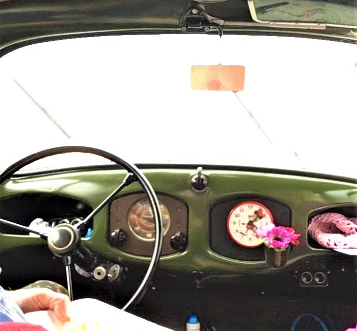 Mickey Mouse clock.jpg, 122.11 kb, 732 x 679