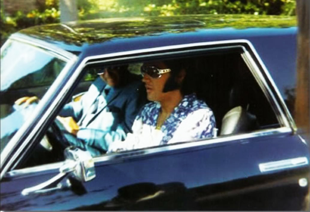 1971-Stutz-Blackhawk-Elvis.jpg, 407.15 kb, 1024 x 700