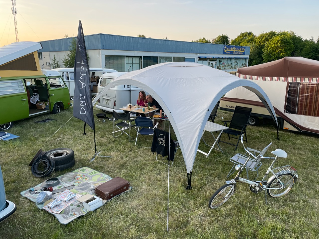 B0FB944F-9694-41F8-8EBB-4EBFB041BEC3.jpeg, 476.39 kb, 1280 x 960