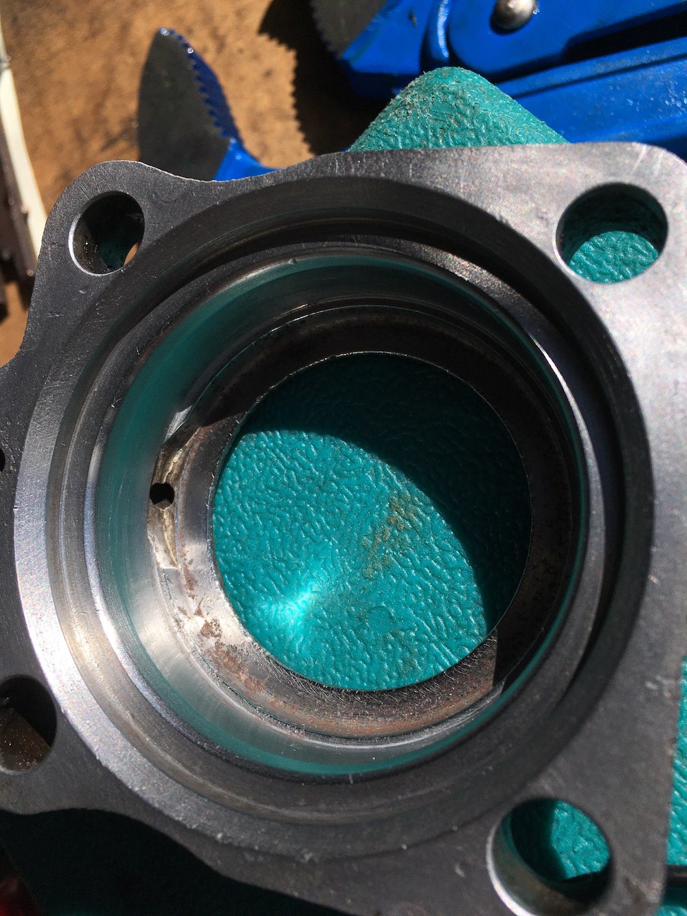 rear axle cover.jpg, 286.23 kb, 1000 x 1333