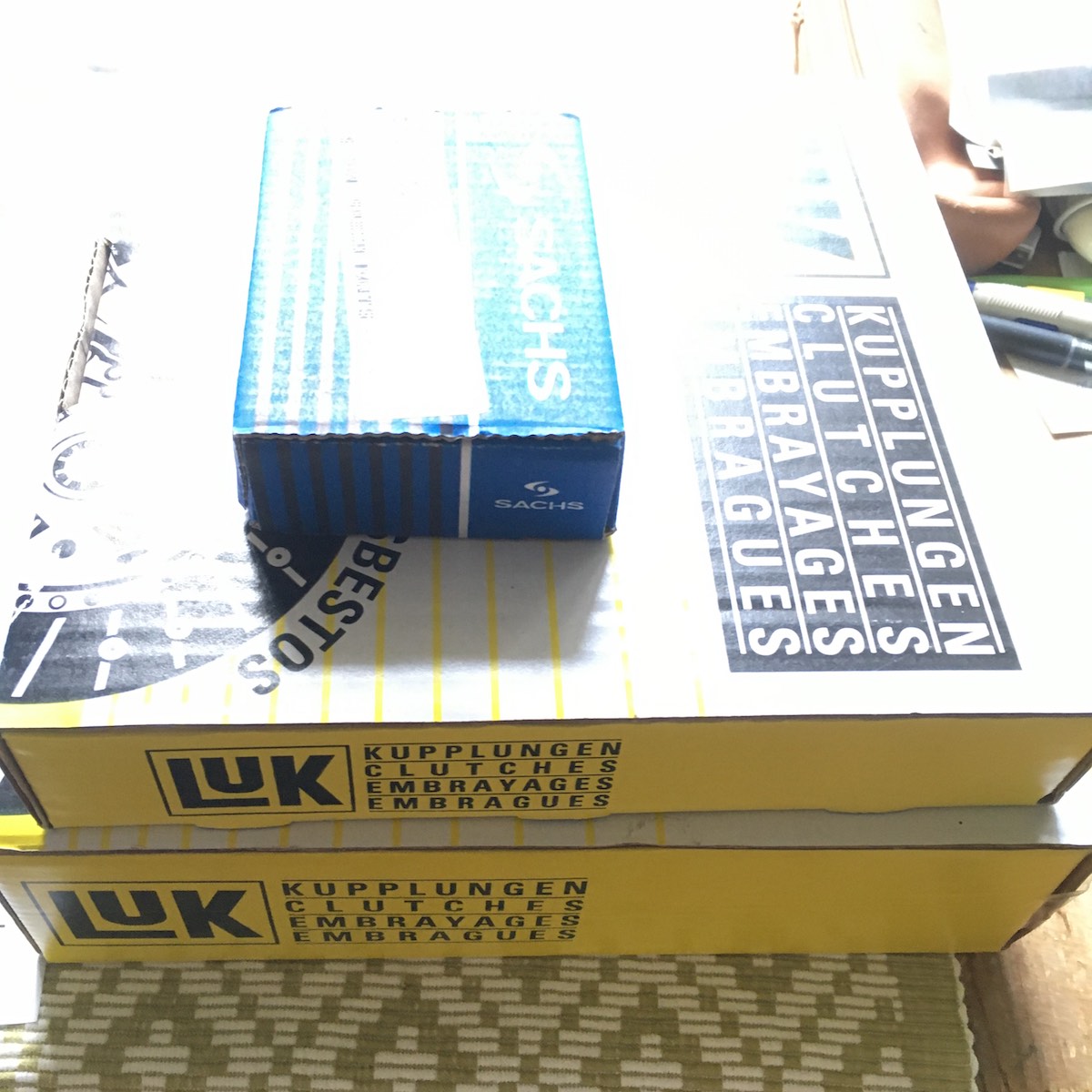 clutch kit_SML.jpg, 209.54 kb, 1200 x 1200