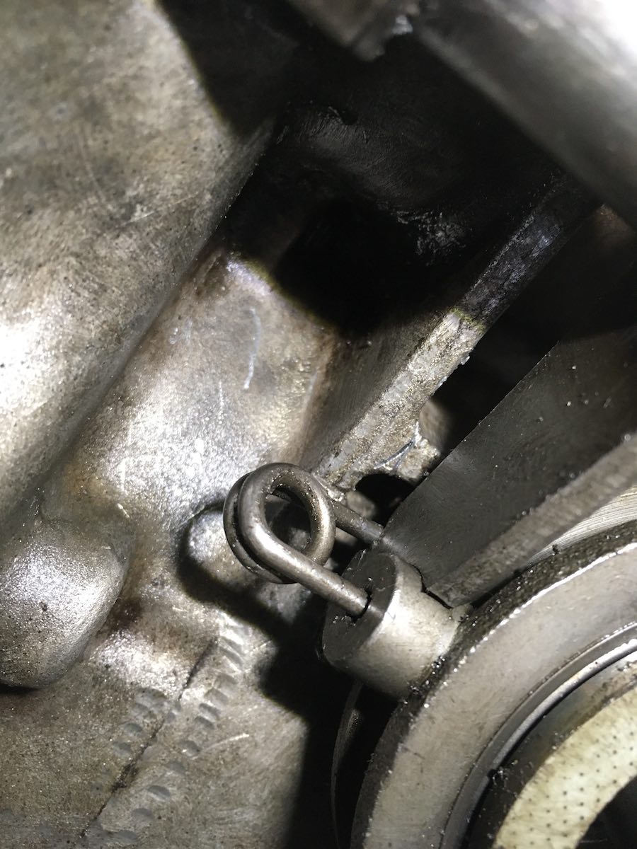 utrtrampningslager-montering-clip-vänster_SML.jpg, 161.24 kb, 900 x 1200