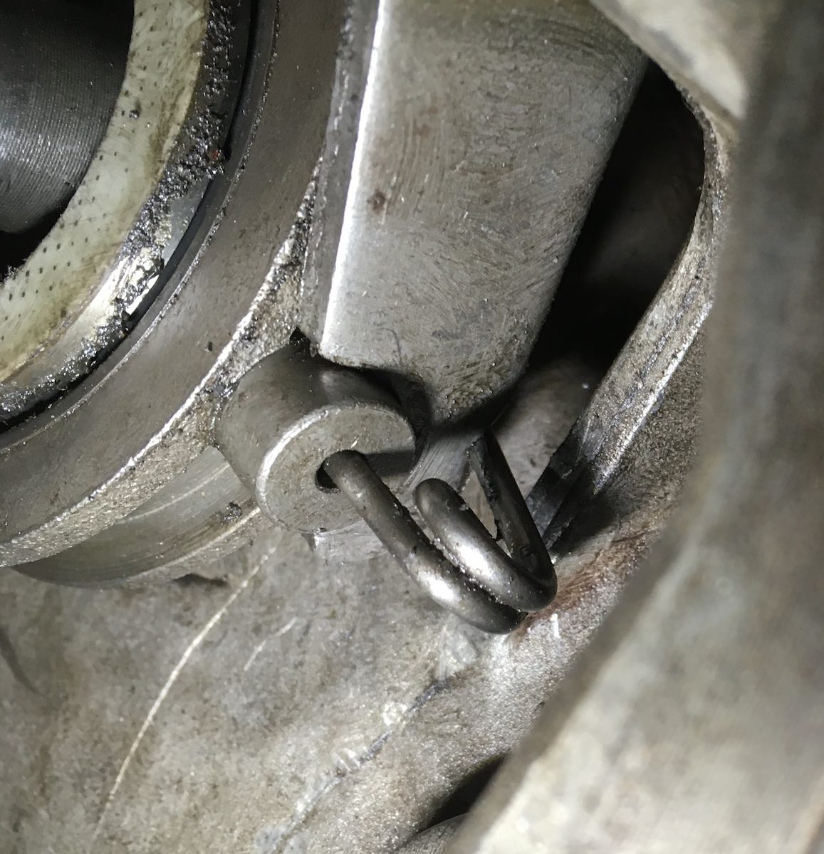 utrtrampningslager-montering-clip-höger_SML.jpg, 193.7 kb, 1157 x 1200