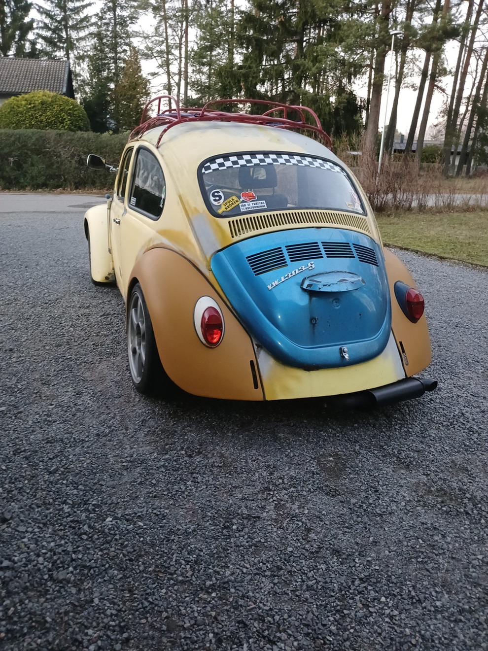 blå lucka.jpg, 866.02 kb, 990 x 1321