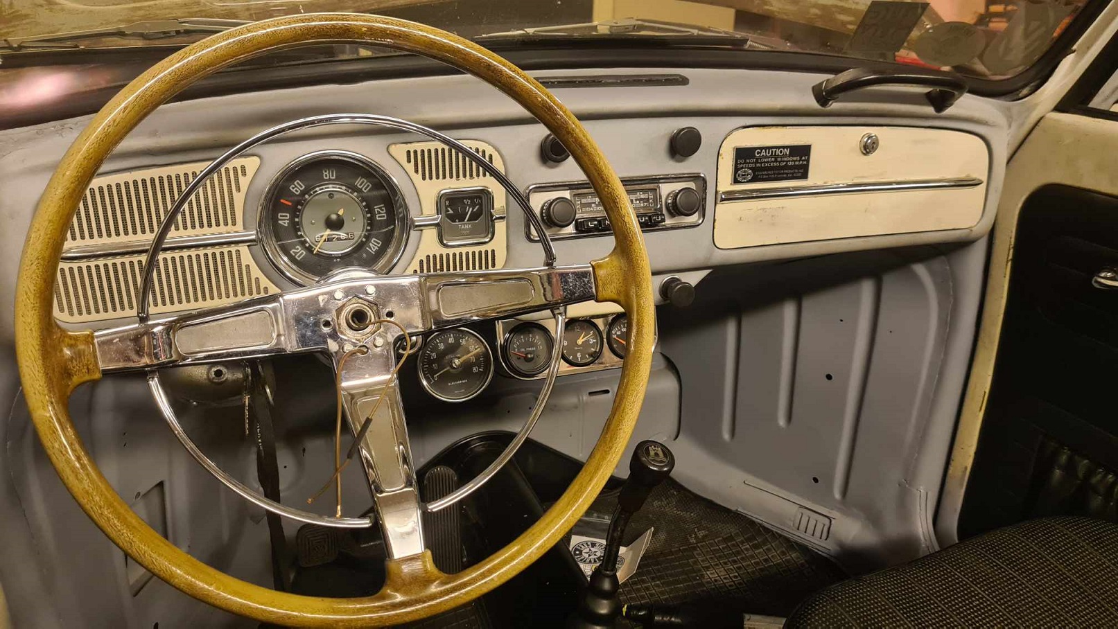 101.jpg, 474.77 kb, 1613 x 908