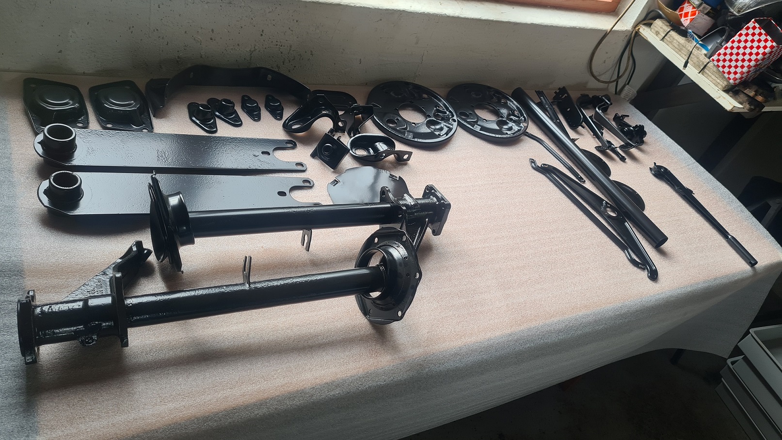 82.jpg, 653.46 kb, 1613 x 908