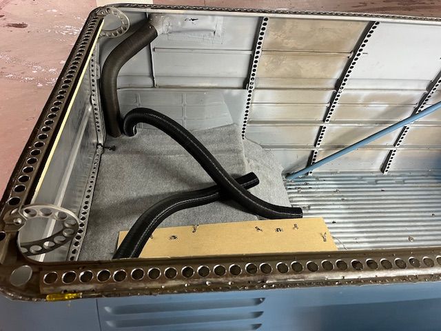 Holes.jpg, 65.56 kb, 640 x 480