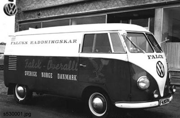 VW-buss som servicebil från Andreasson, Smålandsstenar ca 1954.jpg, 32.25 kb, 600 x 393
